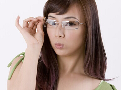 十大近视眼戴眼镜的误区介绍