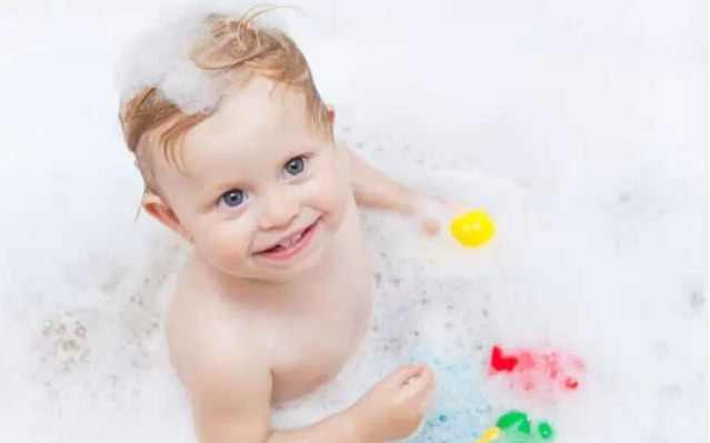 宝宝如何洗澡最科学-健康之路健康知识