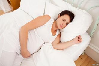 孕妇怎么睡对胎儿好？-健康之路健康知识