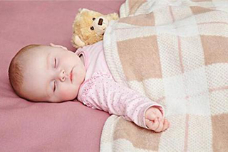 宝宝睡觉不要犯这些错误-健康之路健康知识